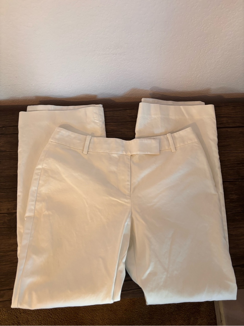 LOFT white pants size 8 petite
